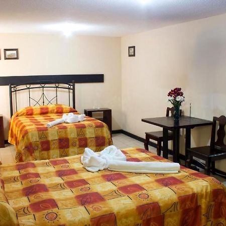 Villas Hotel Чолула Екстер'єр фото